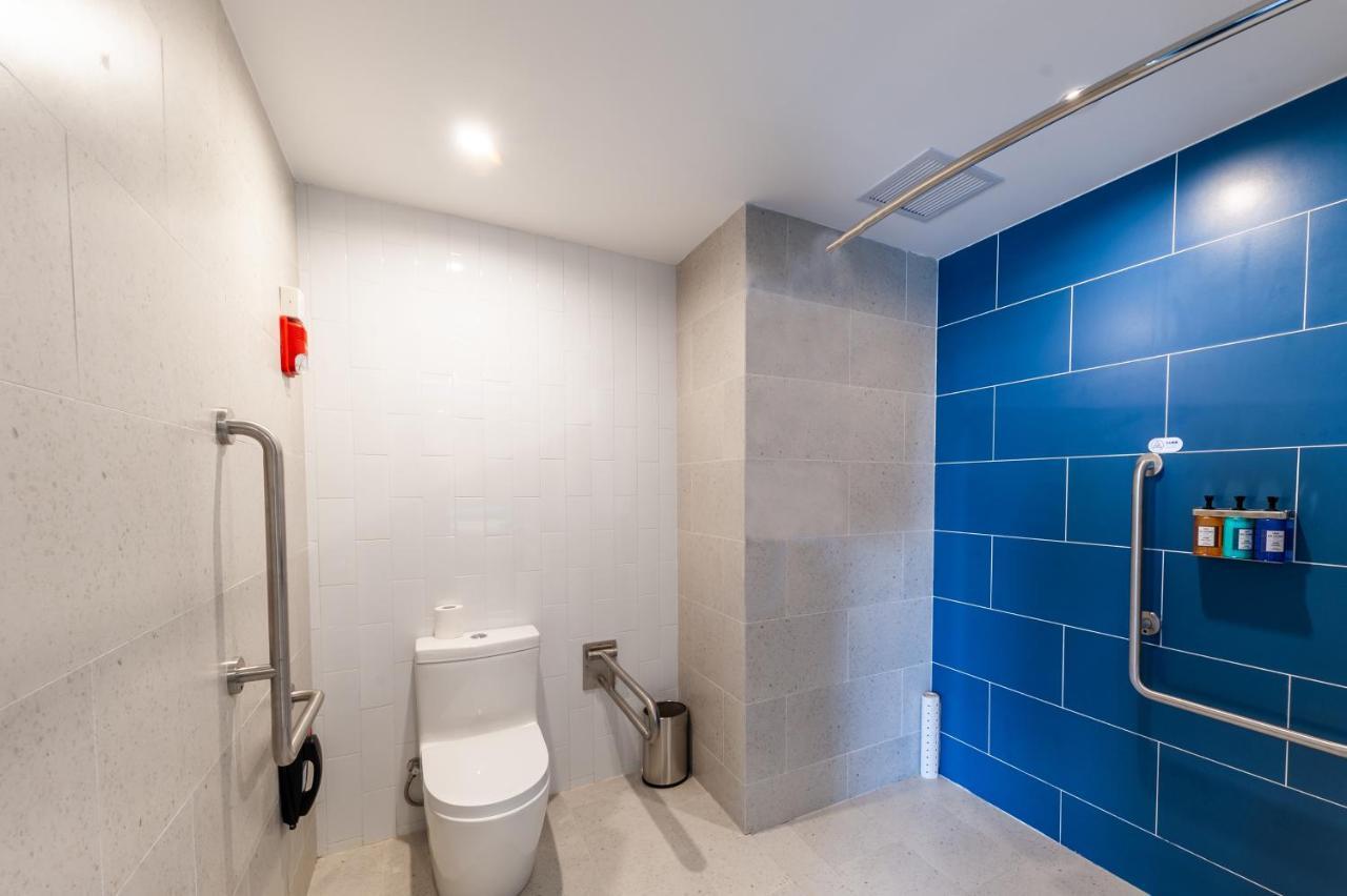 Holiday Inn Express Shanghai Baoyang By Ihg Extérieur photo