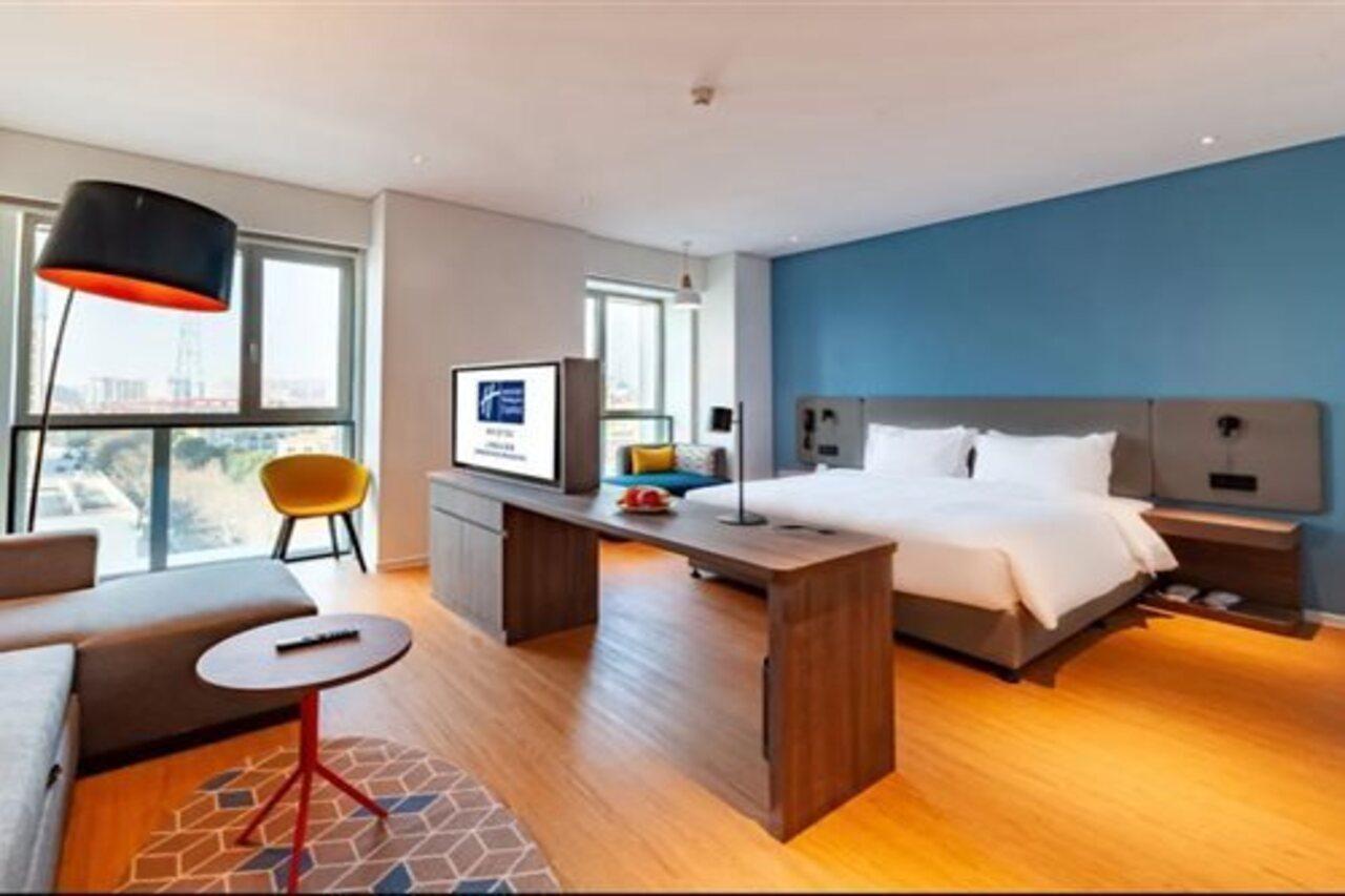 Holiday Inn Express Shanghai Baoyang By Ihg Extérieur photo