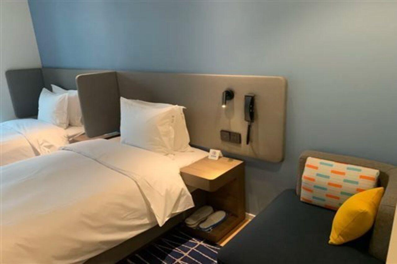 Holiday Inn Express Shanghai Baoyang By Ihg Extérieur photo