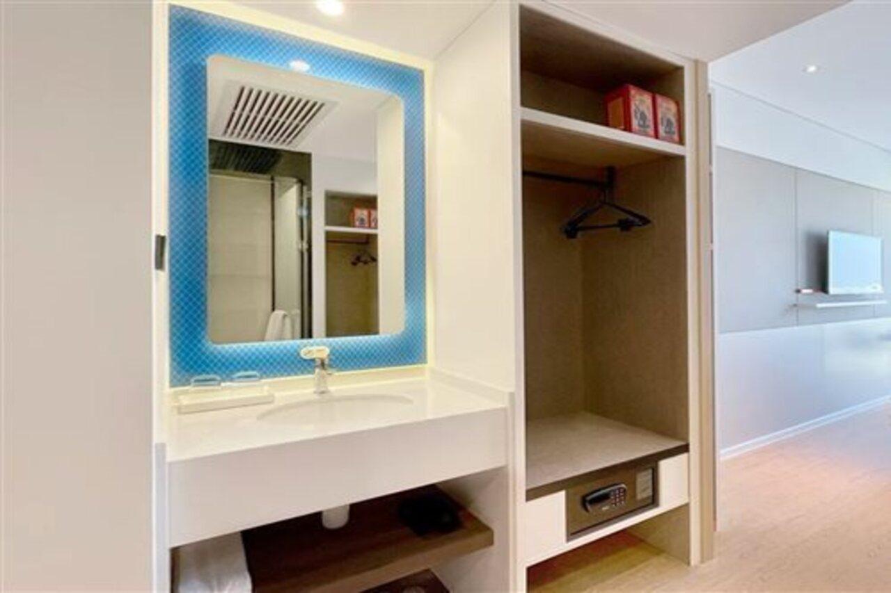 Holiday Inn Express Shanghai Baoyang By Ihg Extérieur photo
